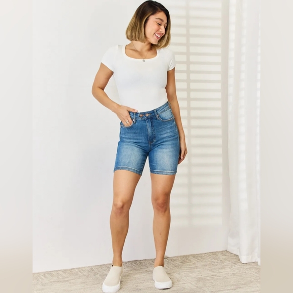 Judy Blue Tummy Control High Rise Retro Double Button Waist Denim Jean Shorts - Picture 6 of 13